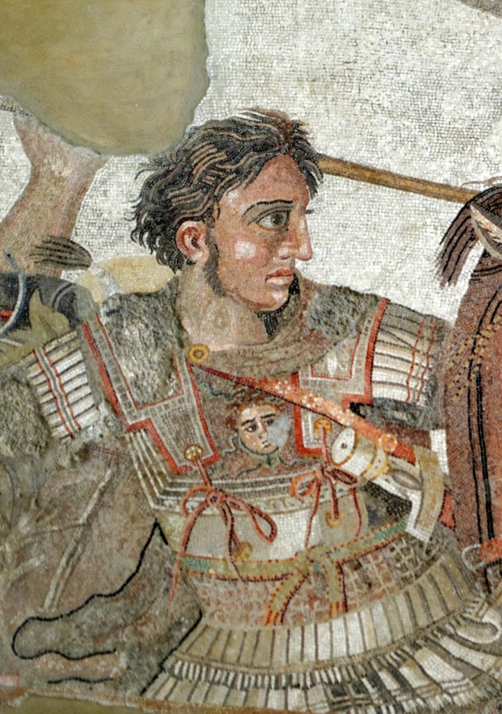 Alexander der Grosse liebte nicht nur Schlachten, sondern auch Trinkspiele. Mosaik aus Pompeji, ca. 150 bis 100 v. Chr. Quelle: de.wikipedia.org