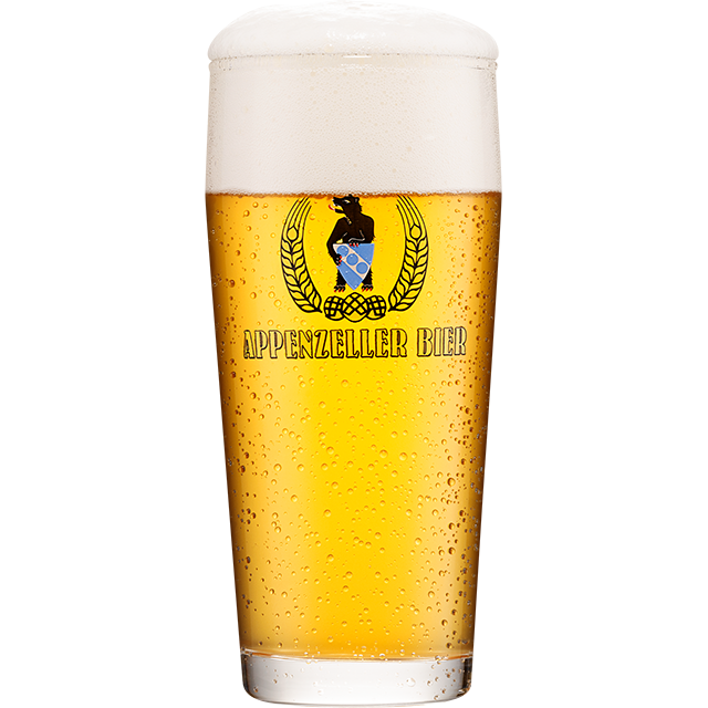 Ein helles Lager macht sich optimal in einem Becher